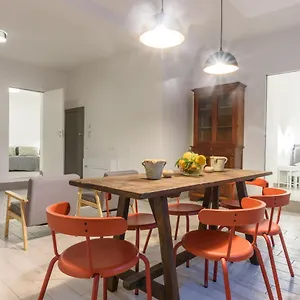  Apartment Gharraf Old Town Italy