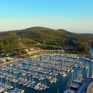 Marina Di Scarlino Hotel apartamentowy